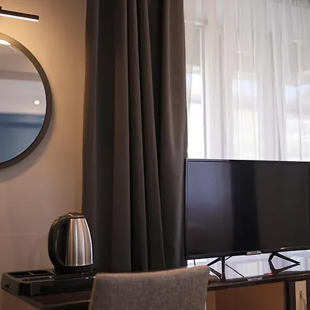 Ardos Park Hotel 4*