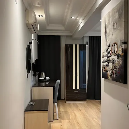 Ardos Park Hotel 4*