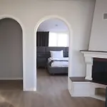 Ardos Park 4*